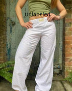 White Unlabeled / L